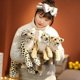 thumbnail image 5 of Juguetes de peluche de simulación de león, tigre y leopardo de 39 a 58 cm, decoración del hogar, muñecos de peluche lindos, suaves y reales, como una almohada para regalo de niños, 5 of 5