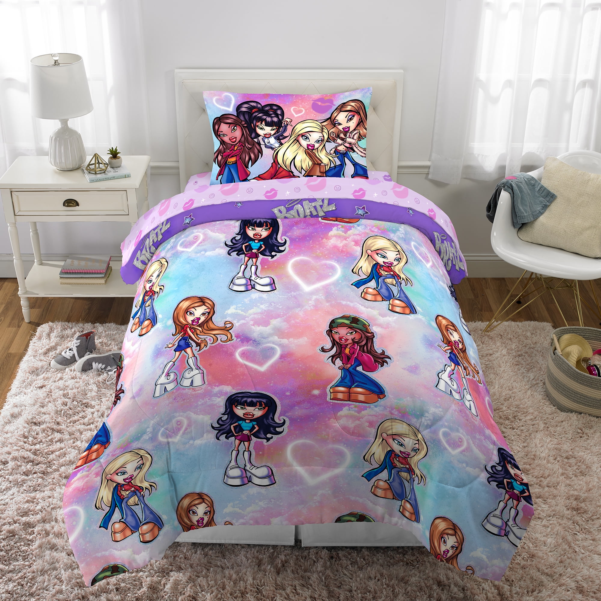 Bratz Kids 4 Piece Purple Reversible Comforter, Bed in a Bag, Twin