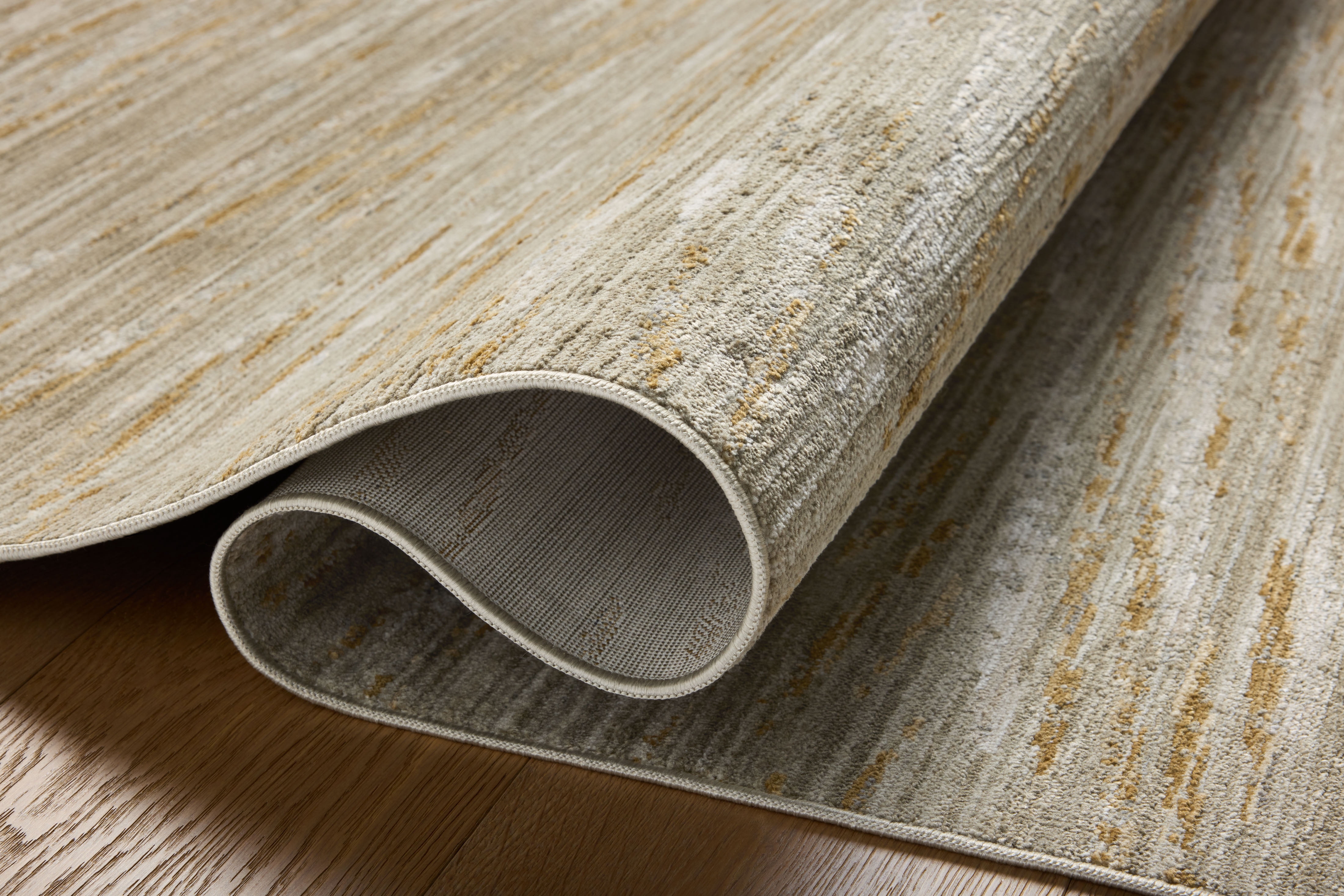 Loloi Wade Sage / Gold 7'-10" x 10' Area Rug