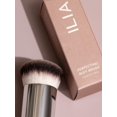thumbnail image 2 of Maquillaje limpio Brush ILIA Perfecting Buff, vegano y libre de crueldad animal, 2 of 5