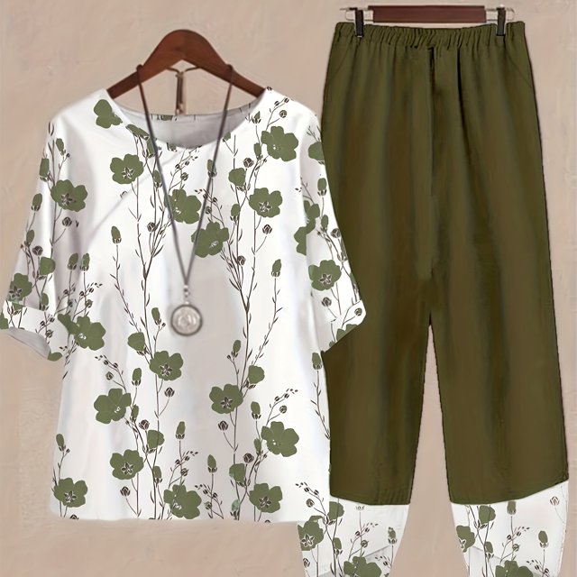 Plus Size Casual Outfits Set, Women's Plus Floral Print Short Sleeve Round Neck Tee & Pants Outfits Two Piece Set