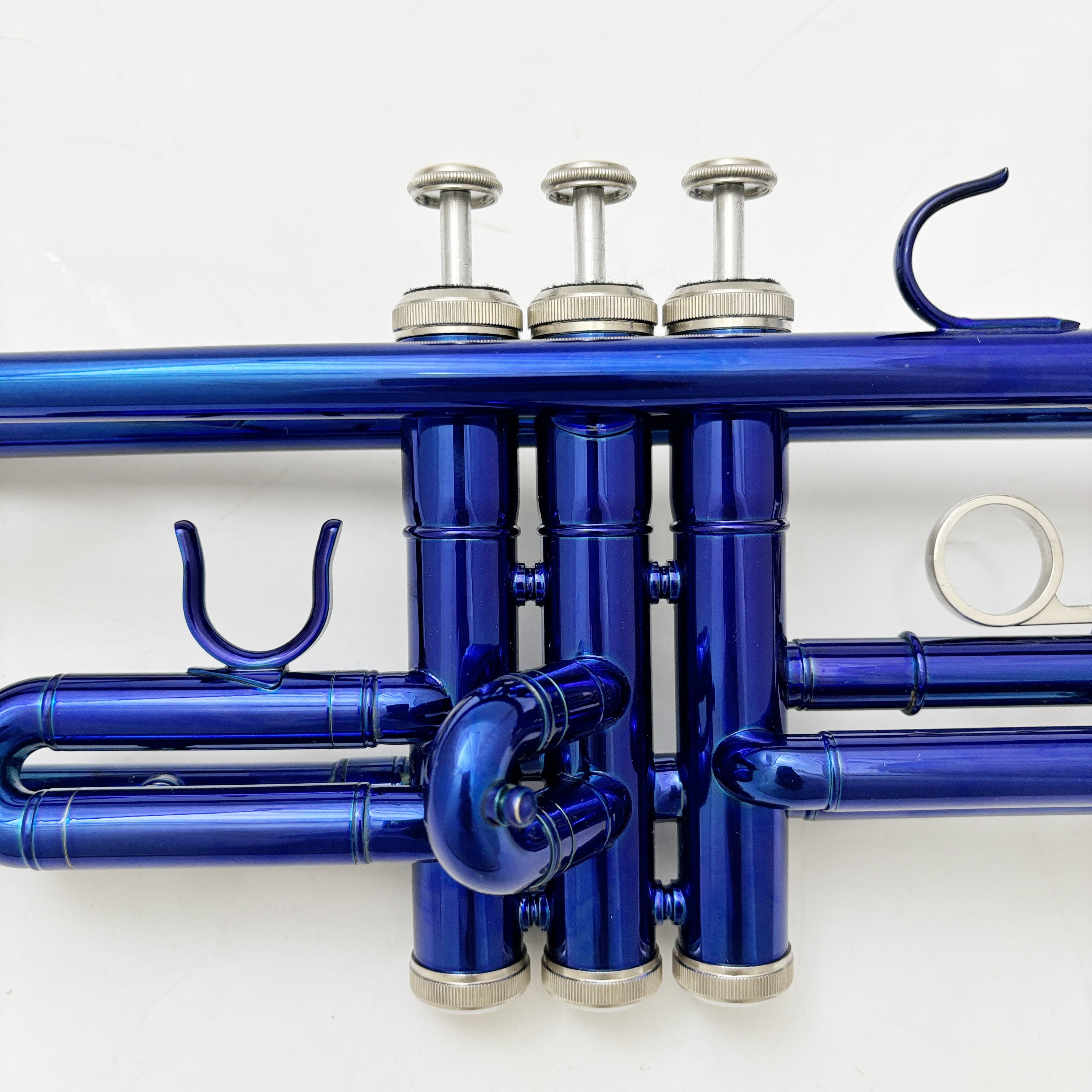 XINMEL trumpet instrument Blue B flat three-tone trumpet beginner band plays western instruments, with boxes and cleaning kits.