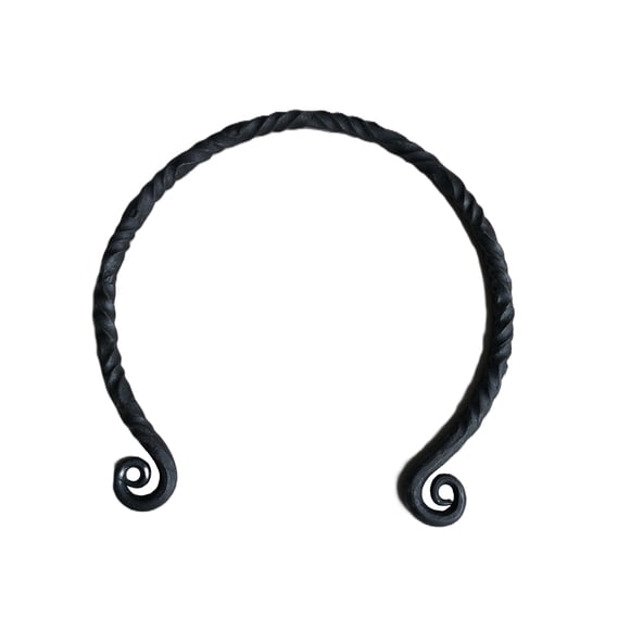 Collar Torc Artizanstore, hierro retorcido y acero hecho a mano