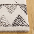 thumbnail image 3 of Safavieh Kenya Idonea Diamond Area Rug, Ivory/Black, 5' x 8', 3 of 10