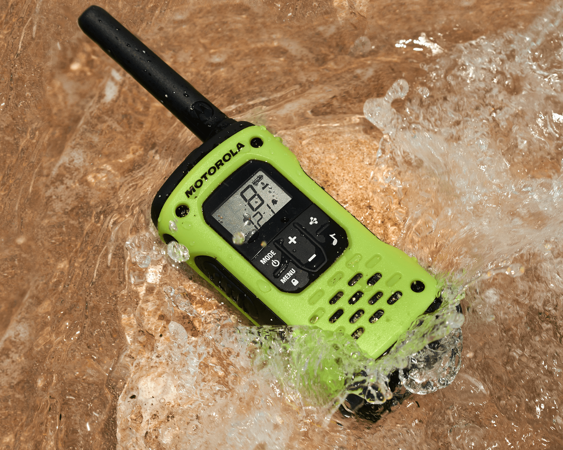 Motorola Solutions T600 H2O 35 mi. Waterproof Two-Way Radio Green 2-Pack