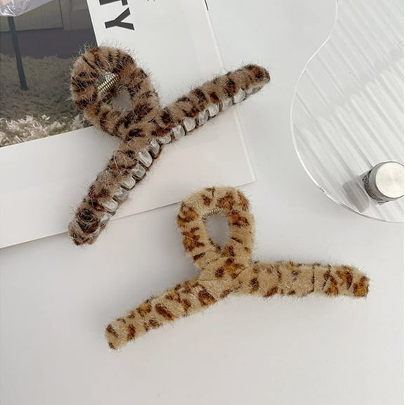 2pcs Large fluffy plush Hair Claw Clips for Women，Leopard Print, Strong Hold Butterfly Clips, Big Hair Clips for Thick Hair, Nonslip, Hair Accessories for Women girls