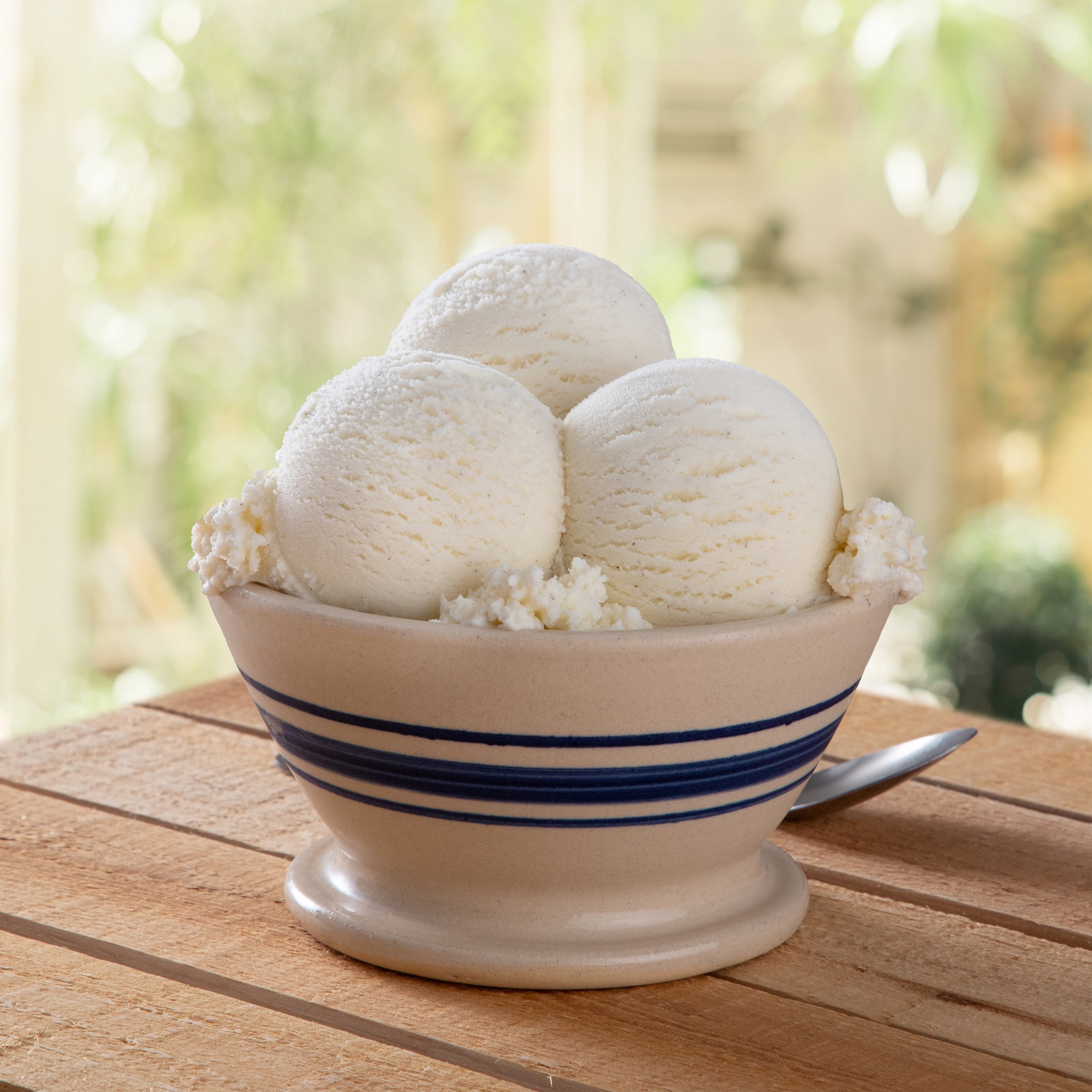 Blue Bell Natural Vanilla Bean Ice Cream Half Gallon, 64 fl oz