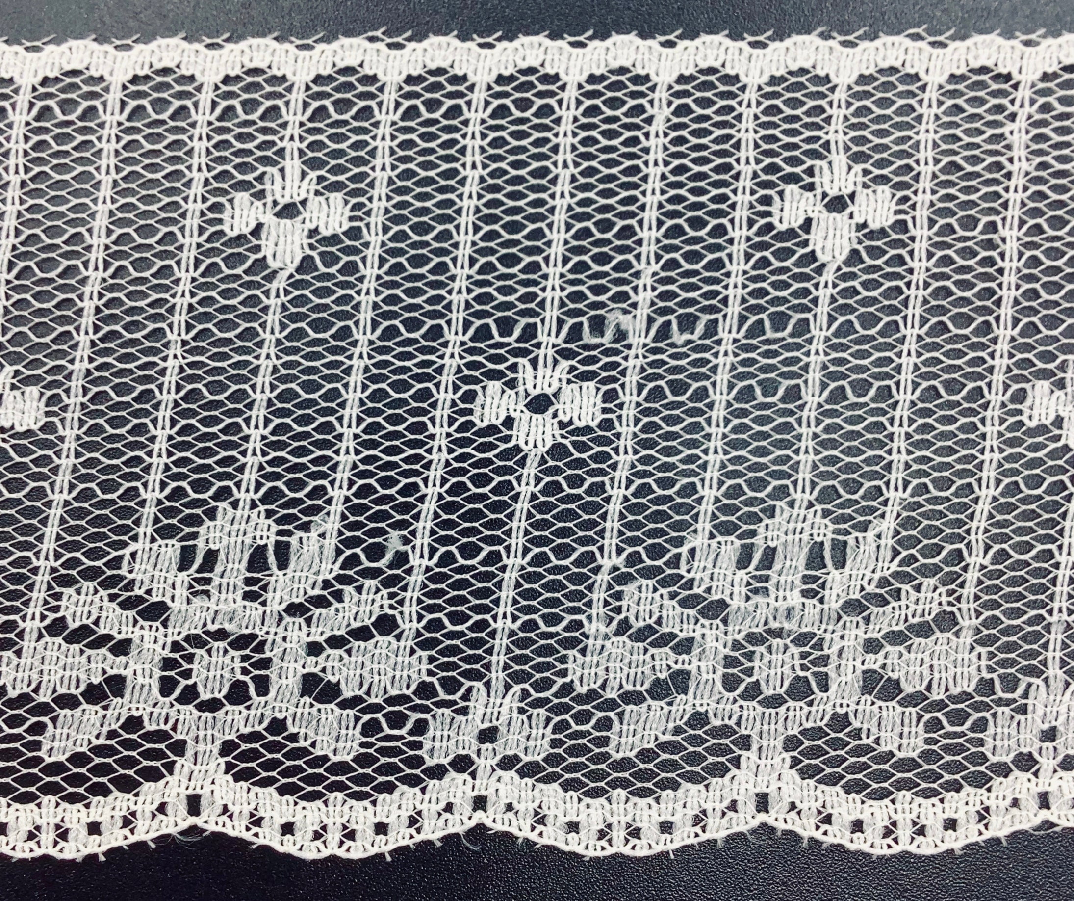 Natural 2-1/2" Flat Vertical Lace