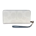 thumbnail image 4 of Cartera Coach blanca con logo centrado en color azul, 4 of 4