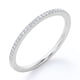 thumbnail image 1 of JeenMata Alianza de Boda Clásica de 0,25 Quilates con Detalles de Pavé de Moissanita de Corte Redondo en Baño de Oro Blanco de 18 K sobre Plata, 1 of 6
