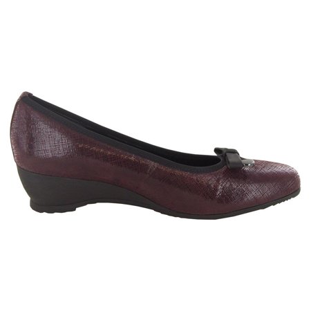 dansko crosshatch