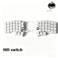 thumbnail image 1 of Diseño ergonómico de doble perilla en disposición 4×6, compatible con teclas mecánicas MX intercambiables, conexión por cable, iluminación RGB VIAL programable., 1 of 7