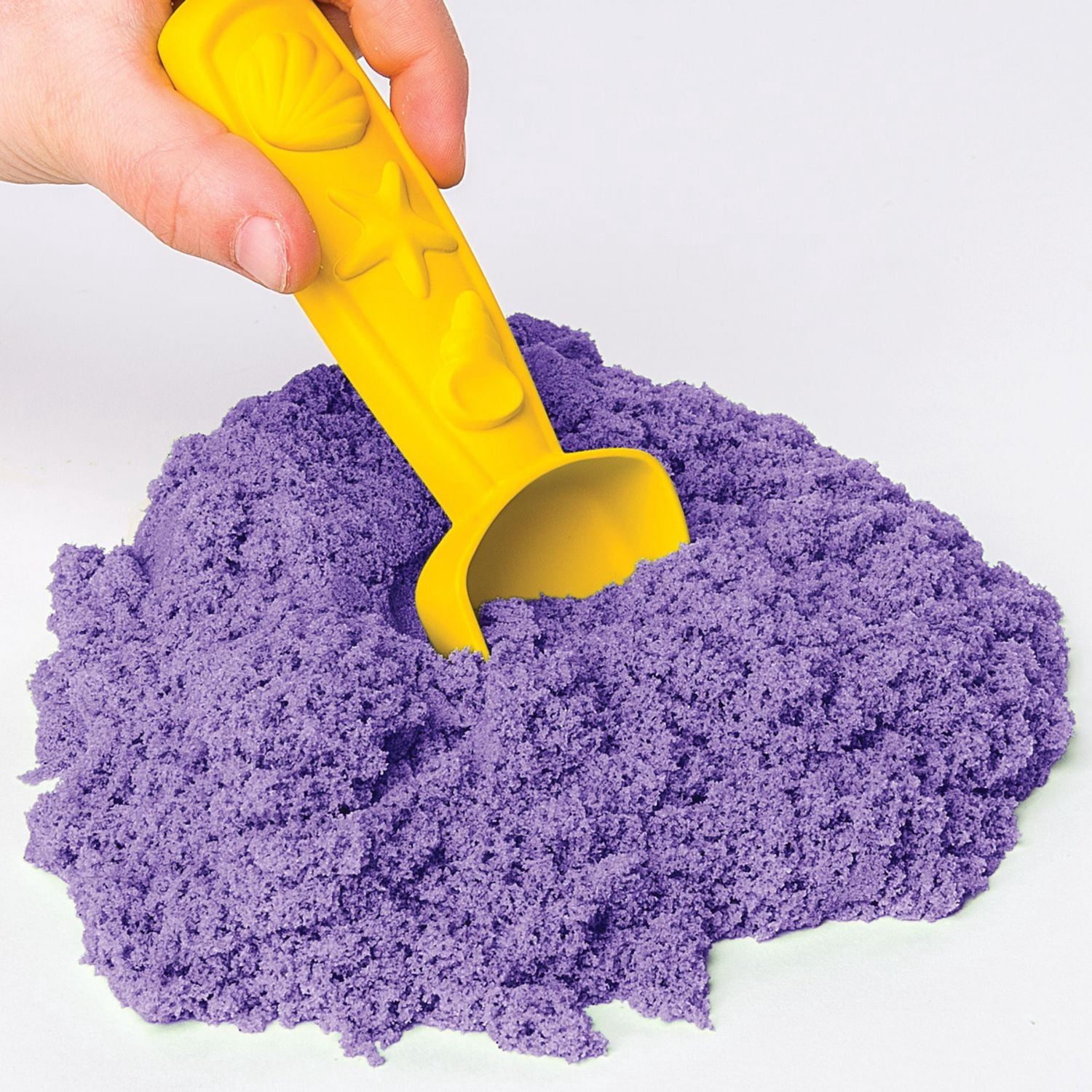 Kinetic Sand, Sandbox Set Kids Toy with 1lb All-Natural Purple Kinetic Sand and 3 Molds, Sensory Toys for Kids Ages 3 and up