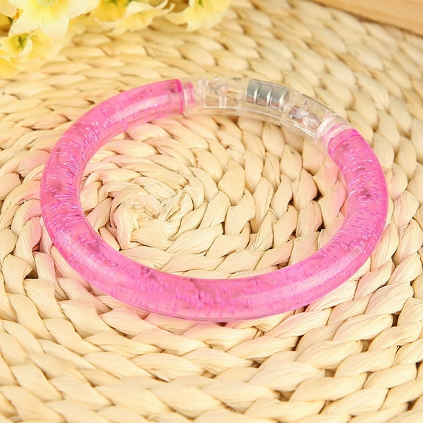 Lot de 6 Bracelets à Led Clignotants pour Fêtes, Jouets Lumineux pour Concerts et Soirées, Colorés et Amusants, Parfaits pour Événements et Célébrations Lot de 6 Bracelets à Led Clignotants pour Fêtes, Jouets Lumineux pour Concerts et Soirées, Colorés et Amusants, Parfaits pour Événements et Célébrations