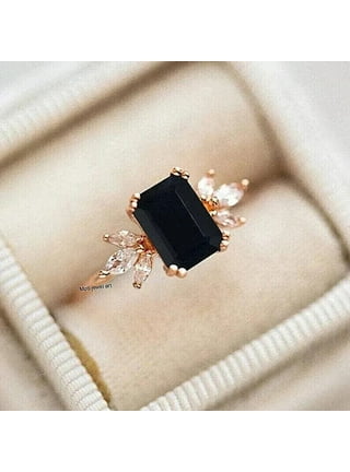 Color Blossom Ring, Yellow Gold, White Gold, Onyx And Diamonds - Jewelry -  Categories