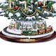 thumbnail image 4 of Árbol de mesa The Heart of Christmas Thomas Kinkade con luz, 4 of 5