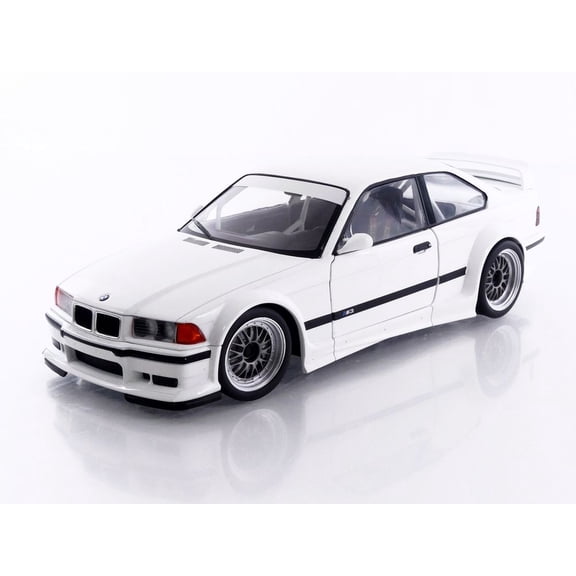 WERK 83 1/18 - BMW M3 (E36) GTR Plain Body Version - 1993