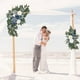thumbnail image 5 of Letrero de boda con flores (paquete de 2) para fiesta temática, boda, recepción, entrada, señal de bienvenida, decoración Floral Artificial, 5 of 5