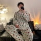 thumbnail image 1 of Pijamas navideños de crayón Shin-Chan de Anime japonés Y2K, pantalones dulces para niña, conjunto de ropa de descanso de algodón a rayas a la moda de manga larga para mujer, 1 of 4