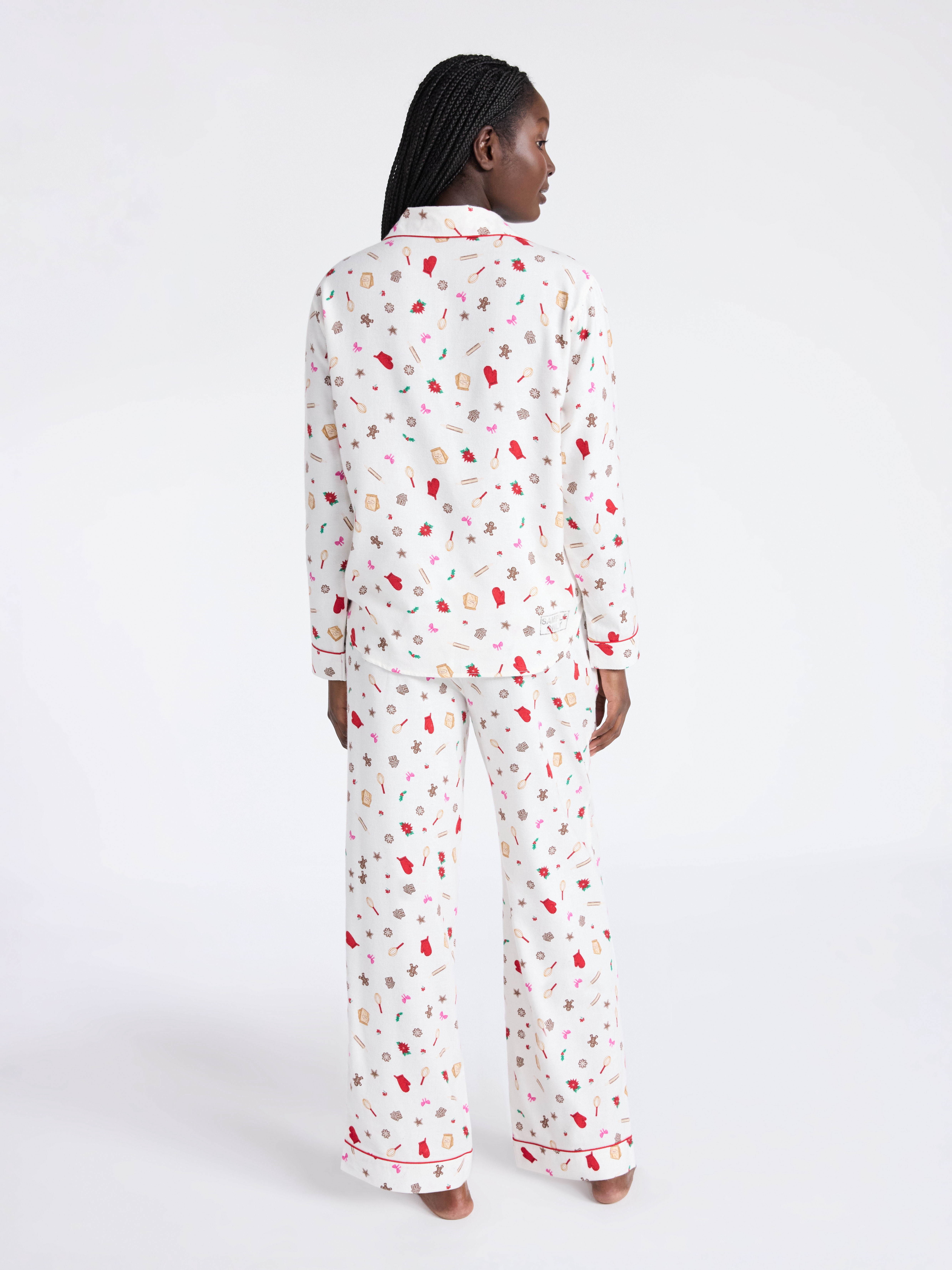 Joyspun Women's Long Sleeve Flannel Sleep Top and Pants Pajama Set, 2-Piece, Sizes XS-3X