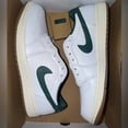 thumbnail image 1 of Air Jordan 1 Bas Blanc Vert pour Hommes, 1 of 4