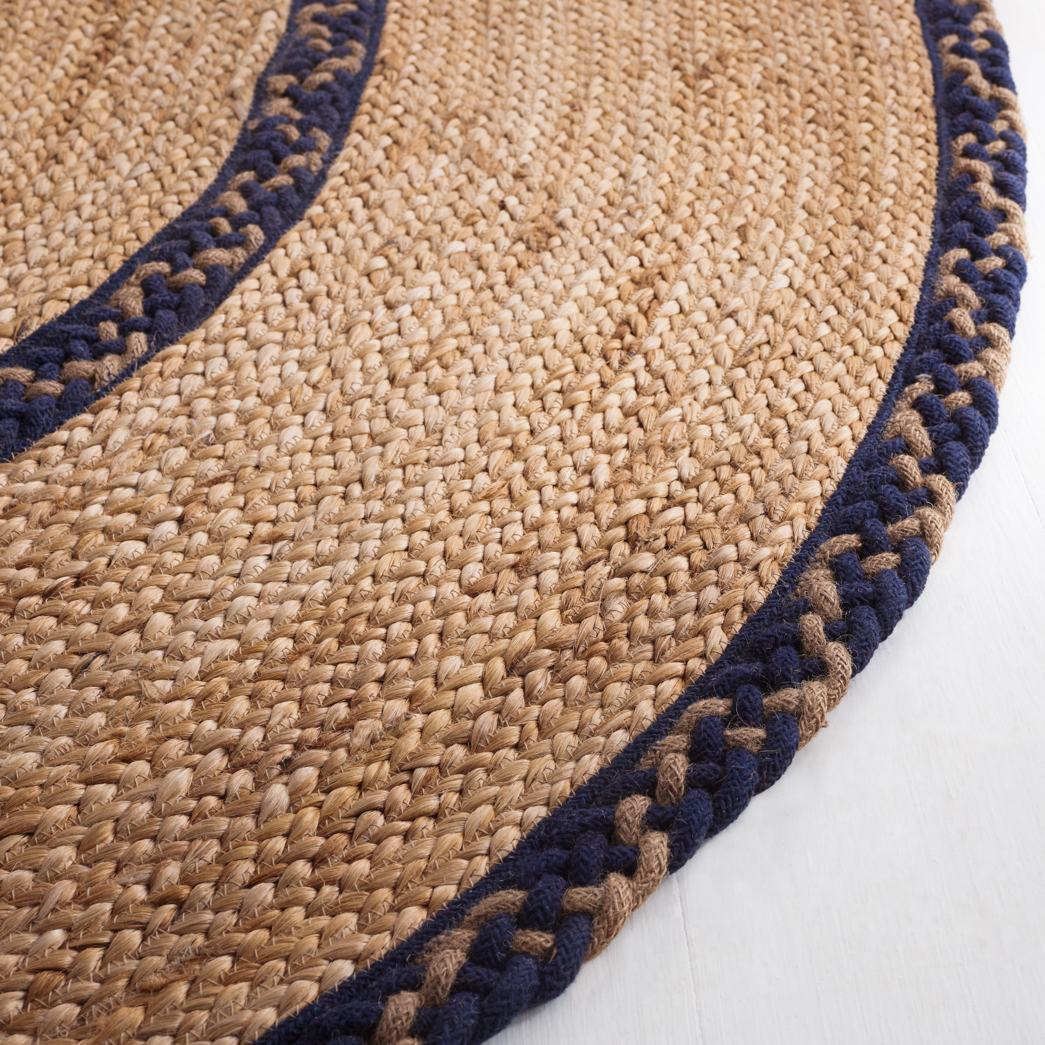 SAFAVIEH Natural Fiber Joshua Bordered Area Rug, Natural/Navy, 5' x 8' Oval