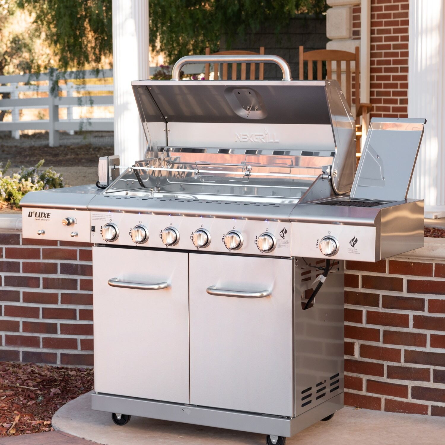 Nexgrill Deluxe 6-Burner Propane Gas Grill, Ceramic Searing Burner