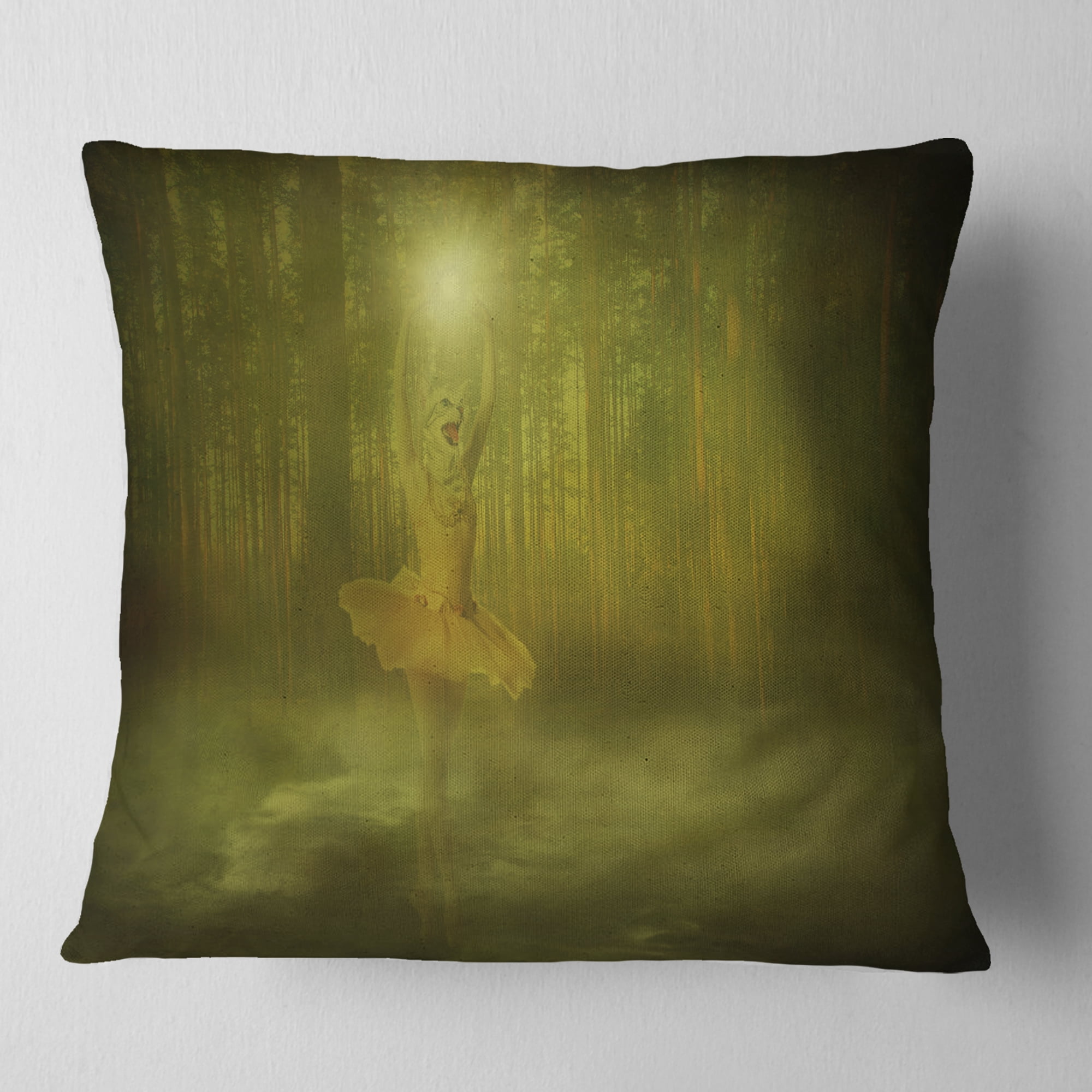 Designart Dance of the Sun Landscape - Photography Throw Pillow - 18x18