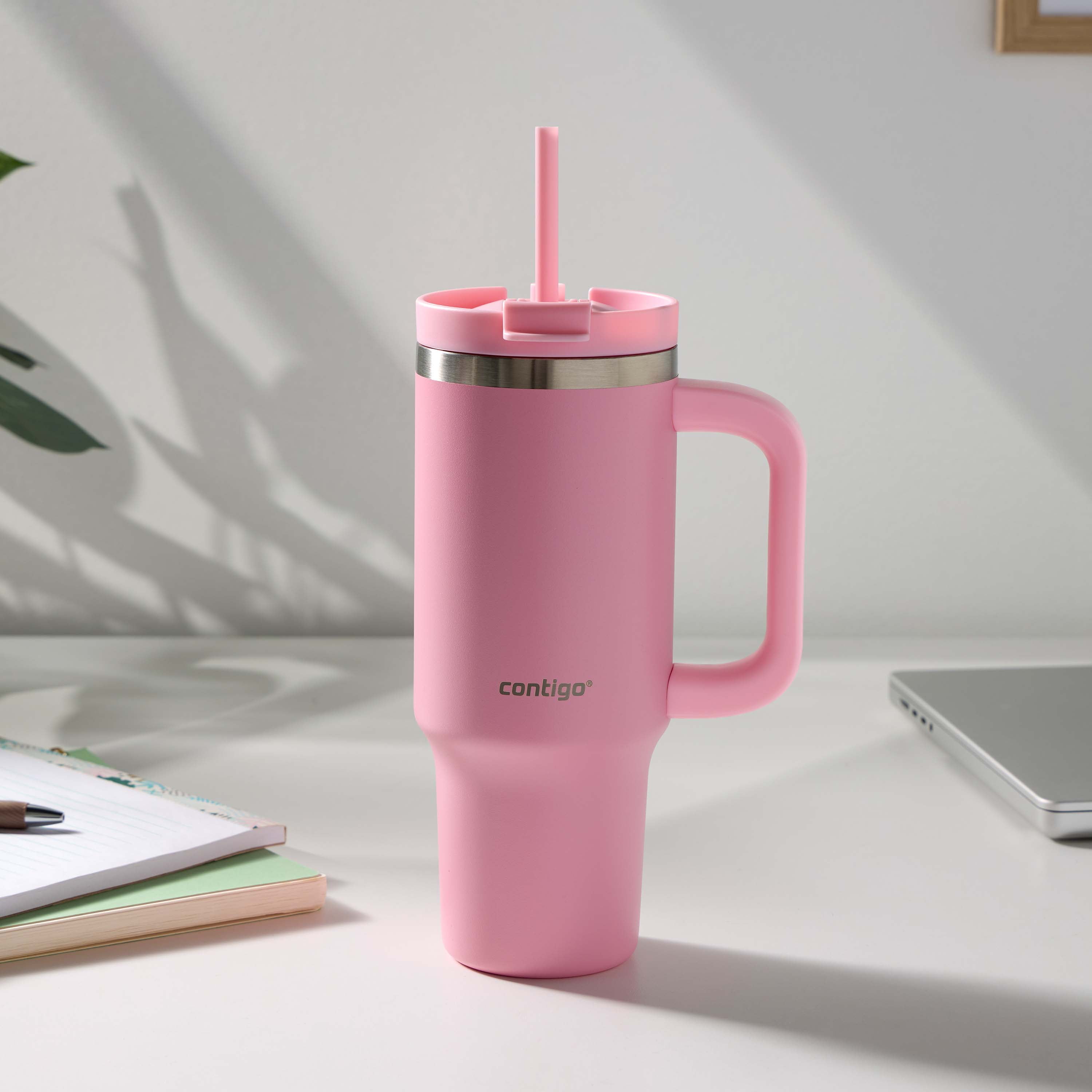 Contigo Streeterville Leak-Proof Tumbler, 30 oz (887 ml), Stainless Steel Water Bottle with Straw, Strawberry Cream
