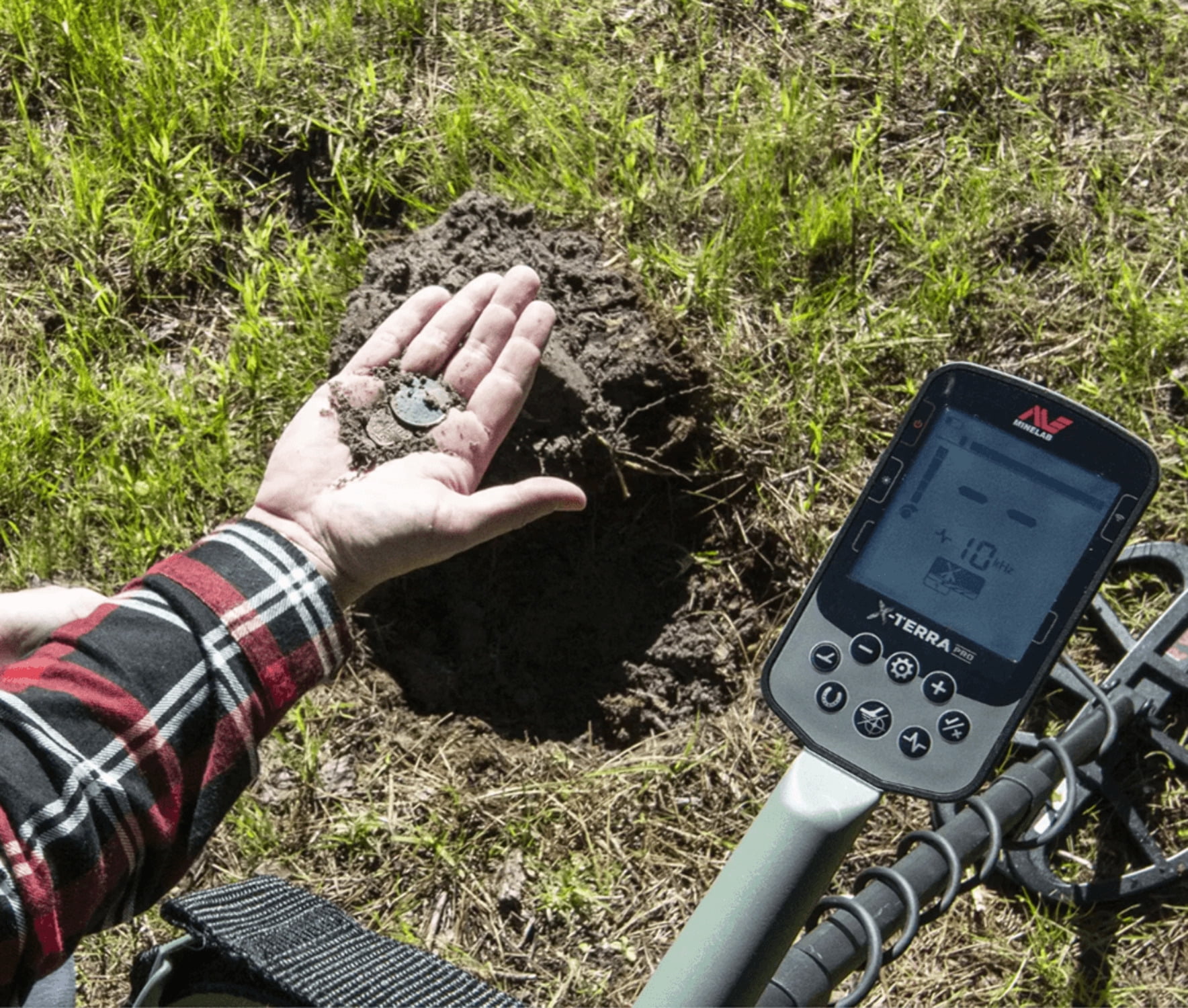 Minelab X-Terra Pro Black Waterproof Metal Detector
