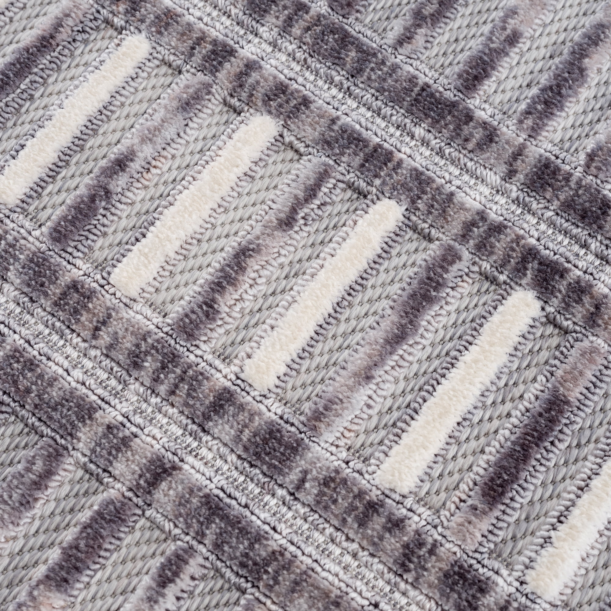 United Weavers Keya Naaz Modern Geometric Accent Rug, Smoke, 1'10" x 3'