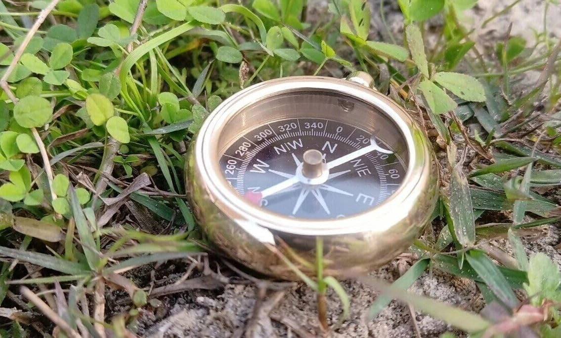 Maritime treasures Classic Brass Compass Pocket Size Marine Sailing Navigation Accessory