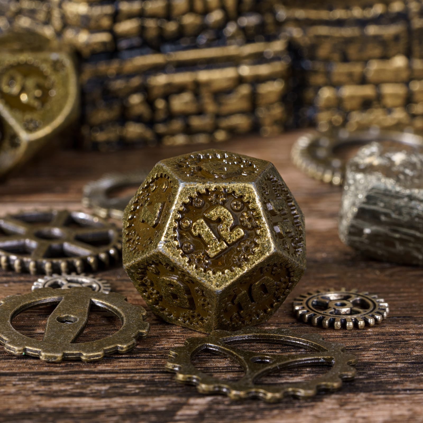Cusdie 7-Die Metal DND Dice Set, Mechanical Gear Metal Polyhedral D&D Dice Set for DND Dungeons and Dragons TTRPG Role Playing Games