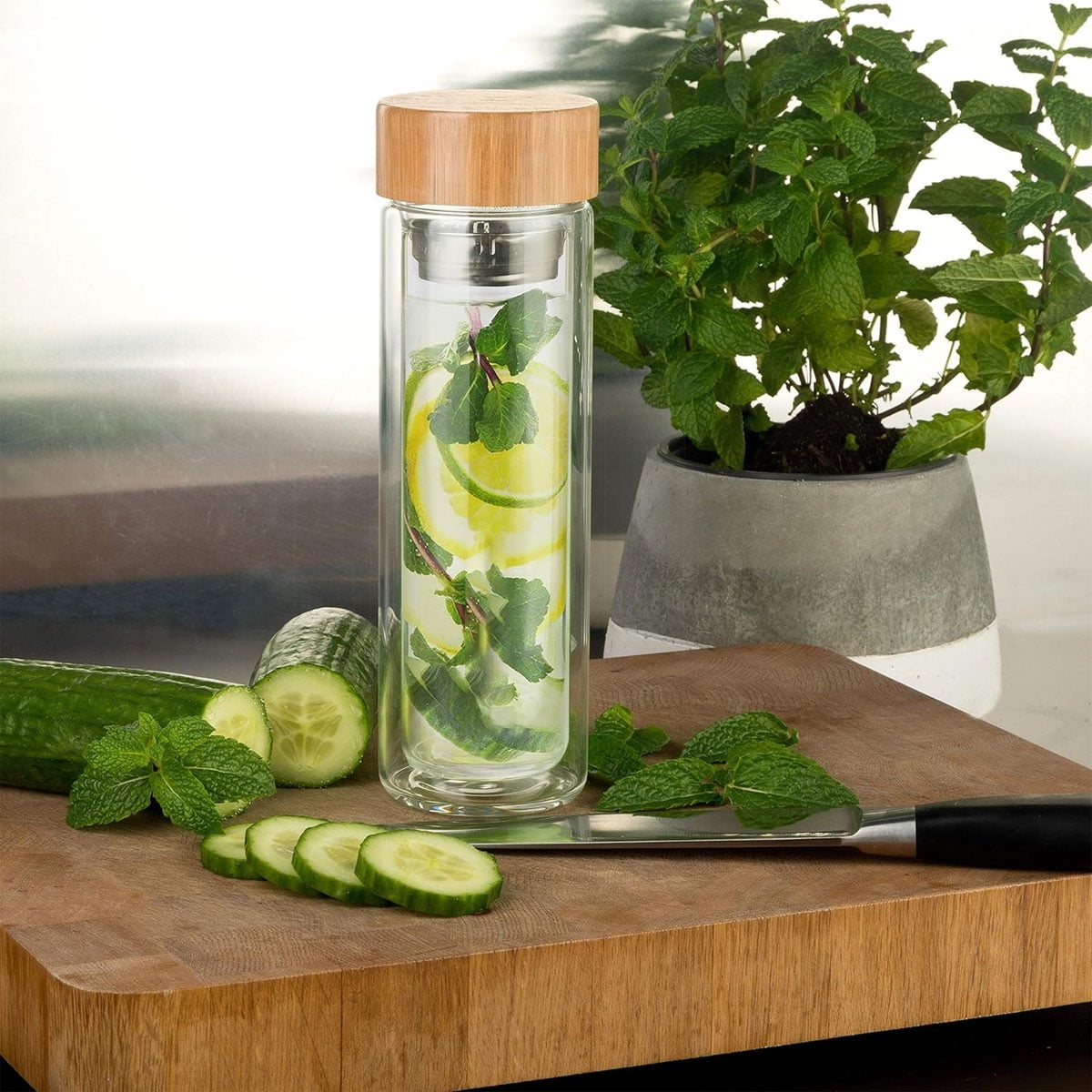 Reusable And Leakproof Tea Infuser Bottle, Double Walled Borosilicate Glass Crystal Infused Water Bottles For Stylish Hydration, Non Slip Neoprene Sleeve Ensures Secure Grip