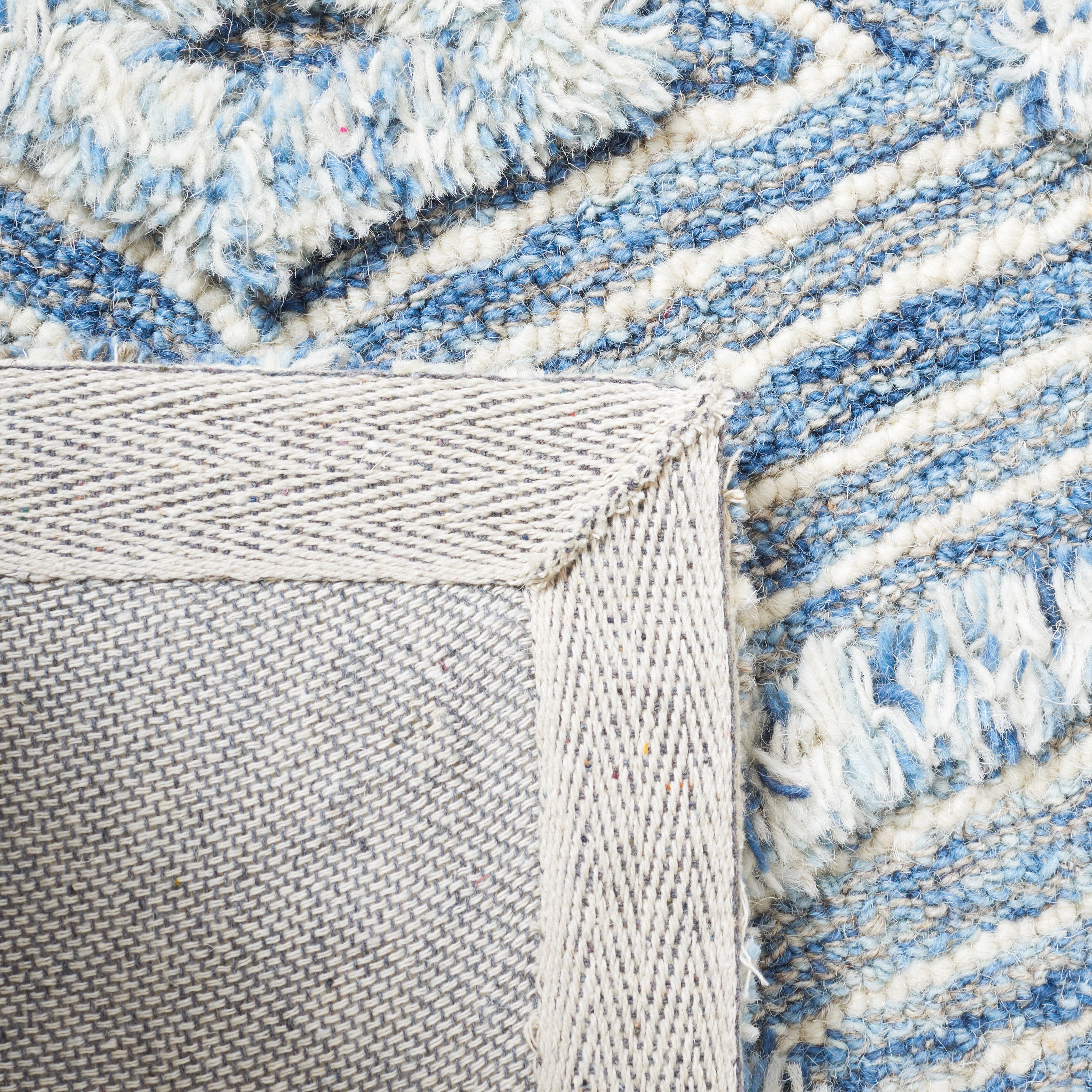 SAFAVIEH Kenya Shanika Diamond Area Rug, Blue/Ivory, 3' x 5'