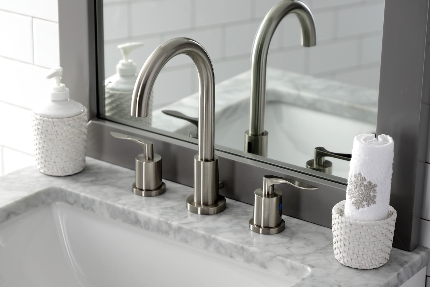 Kingston Brass FSC8928SVL Serena Widespread Bathroom Faucet with Pop-Up Drain, Brushed Nickel