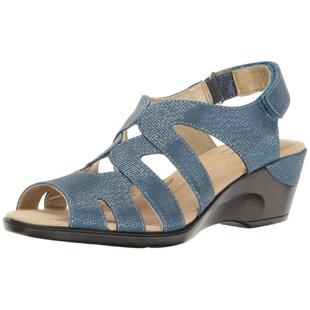 hush puppies wedges sandals