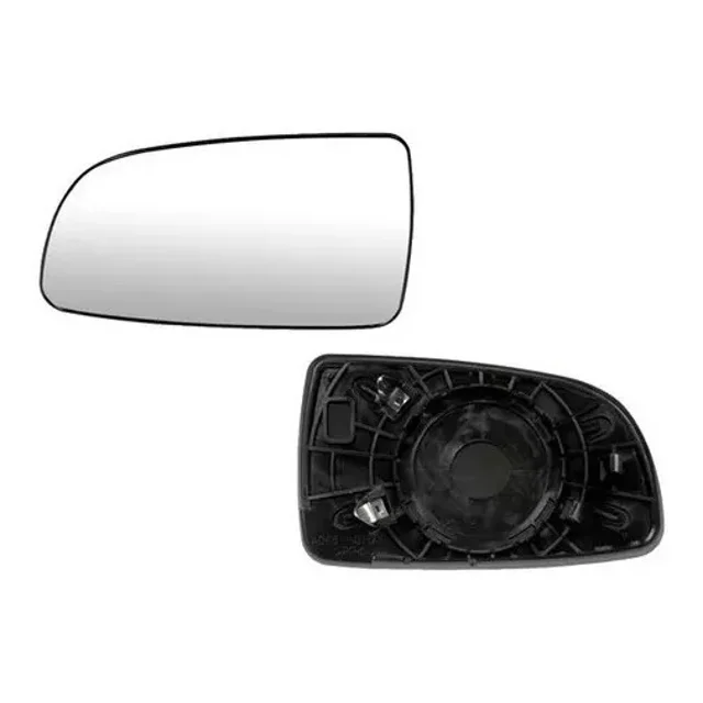 luna espejo izquierdo gm parts chevrolet aveo 2009-2018 plástico vidrio convexo lateral izquierdo para espejo eléctrico; muestra el cristal plateado frontal y la cara trasera con soporte plástico negro, campana central y clips de fijación. También es adecuado como repuesto de reemplazo en reparaciones de carrocería.