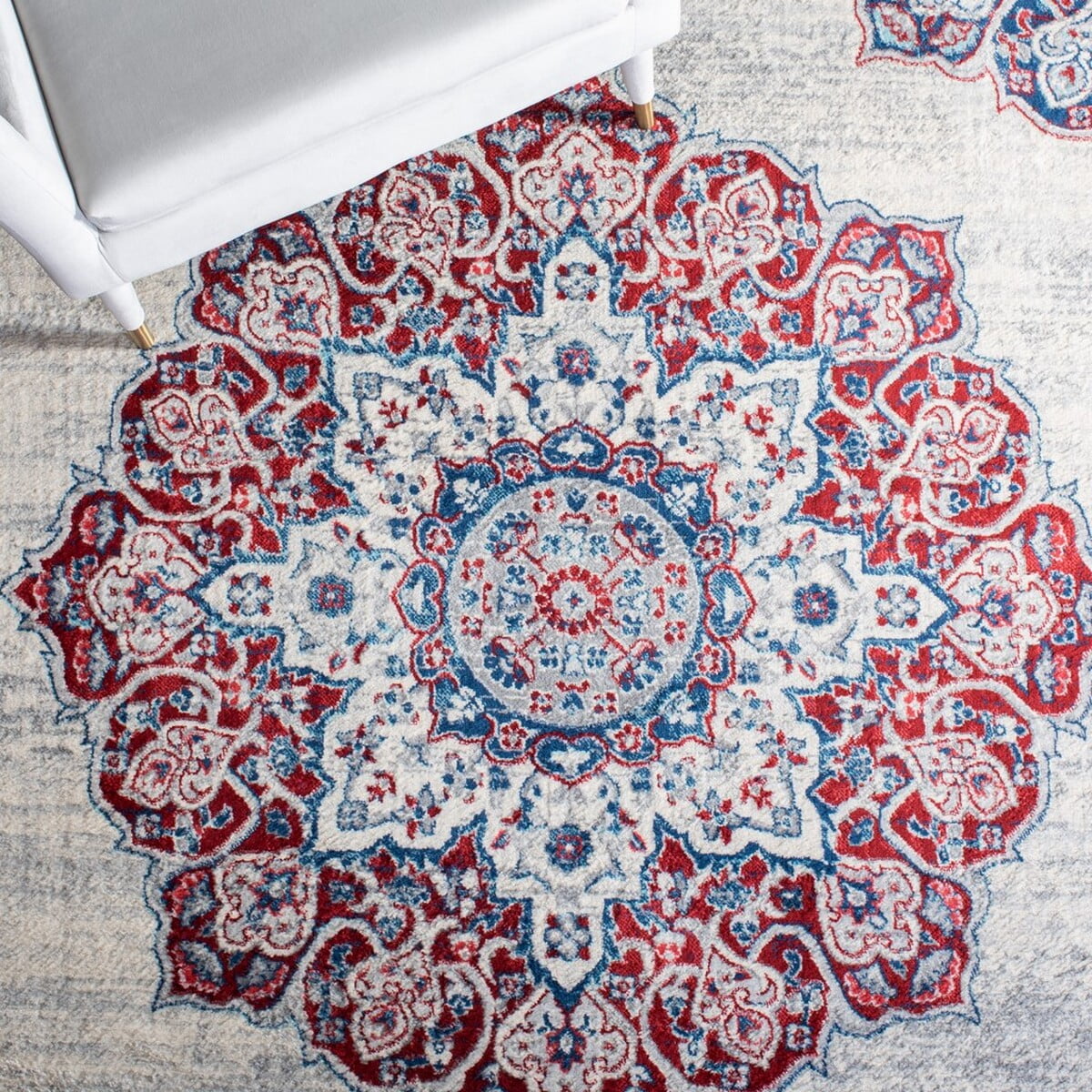 SAFAVIEH Brentwood Dimitri Floral Bordered Area Rug, 9' x 12', Ivory/Red