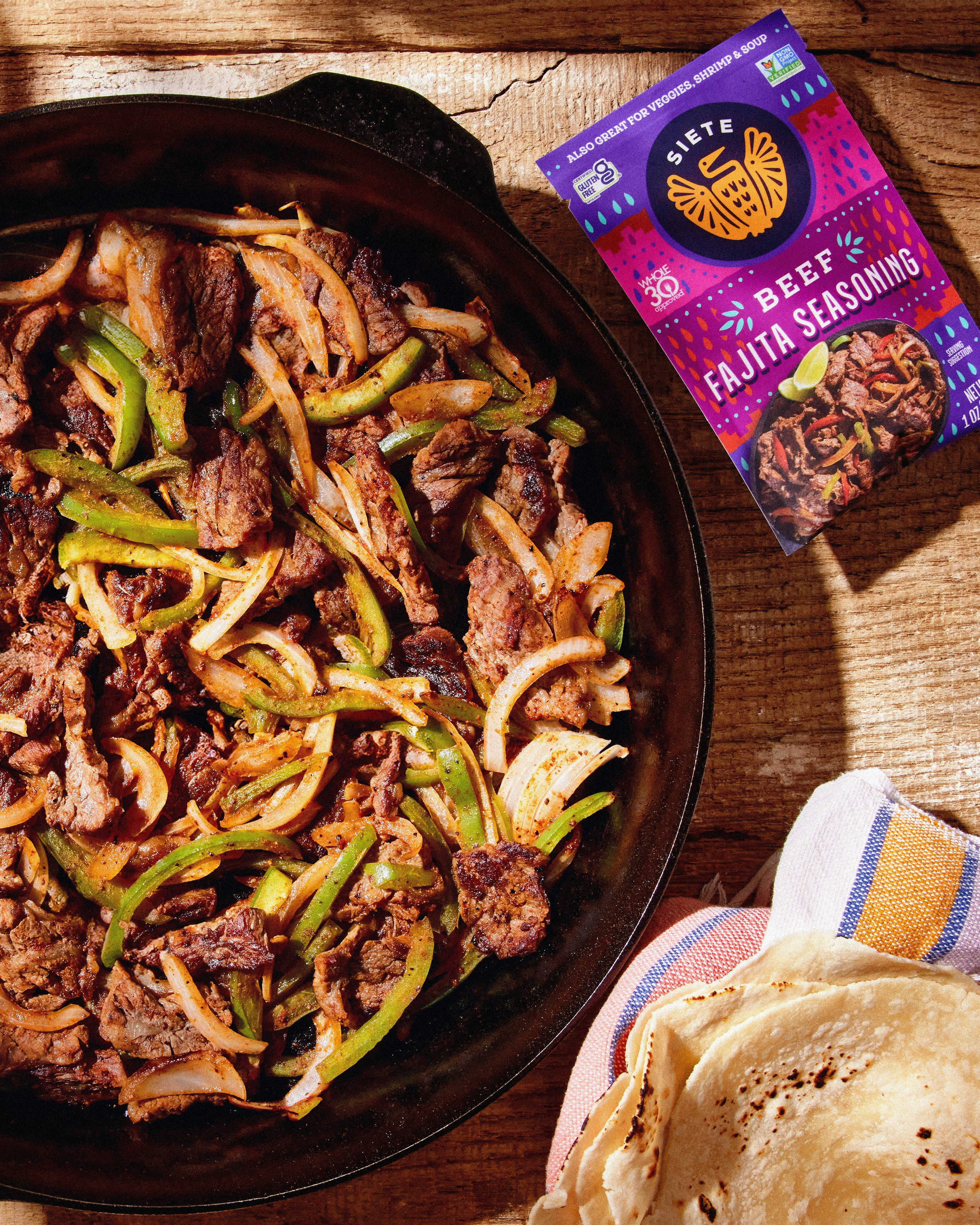 (12 pack) Siete Family Foods Beef Fajita Seasoning, 1oz packet