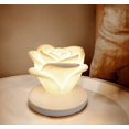 thumbnail image 2 of Luz de noche de flor rosa, lámpara de escritorio LED con carga USB, luz de atmósfera de silicona, color blanco, 2 of 5