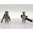 thumbnail image 4 of Set de 8 Figuras de la Serie Espacial - Minifiguras de 4.5cm de Personajes de Ciencia Ficción, Bloques de Construcción de Plástico ABS, Colección y Regalo para Niños, 4 of 5