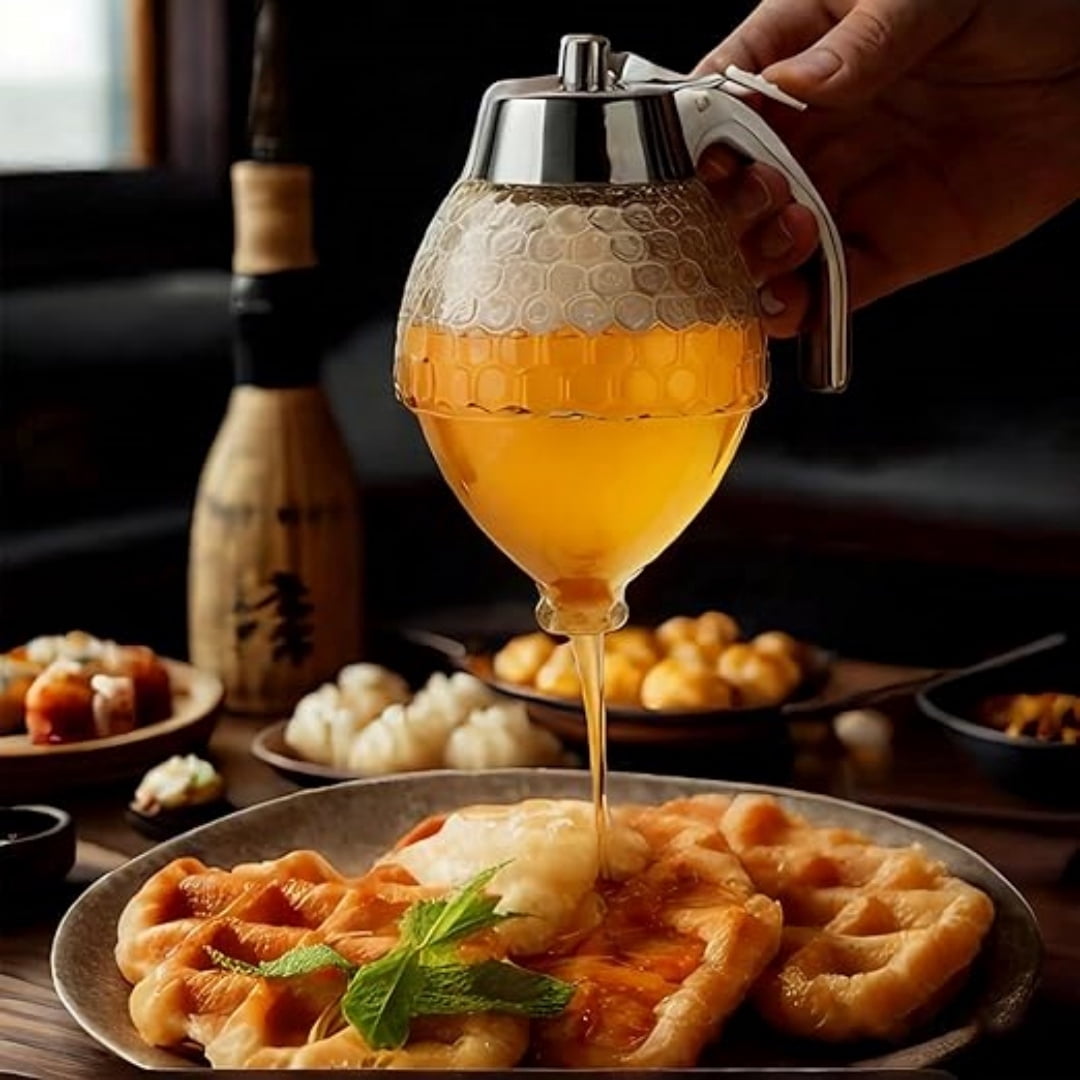 No Drip Honey Dispenser with Stand - Honeycomb Shaped Honey Holder and Syrup Dispenser -Bee Decor Honey Storage Jar, Honey Dispenser for Honey, Syrup - 8 oz， Father's Day Gift