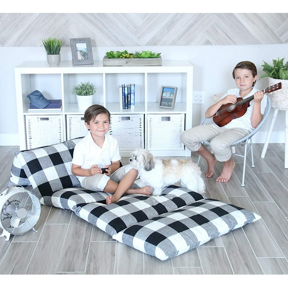 Toddler Pillows in Toddlers' Room Decor