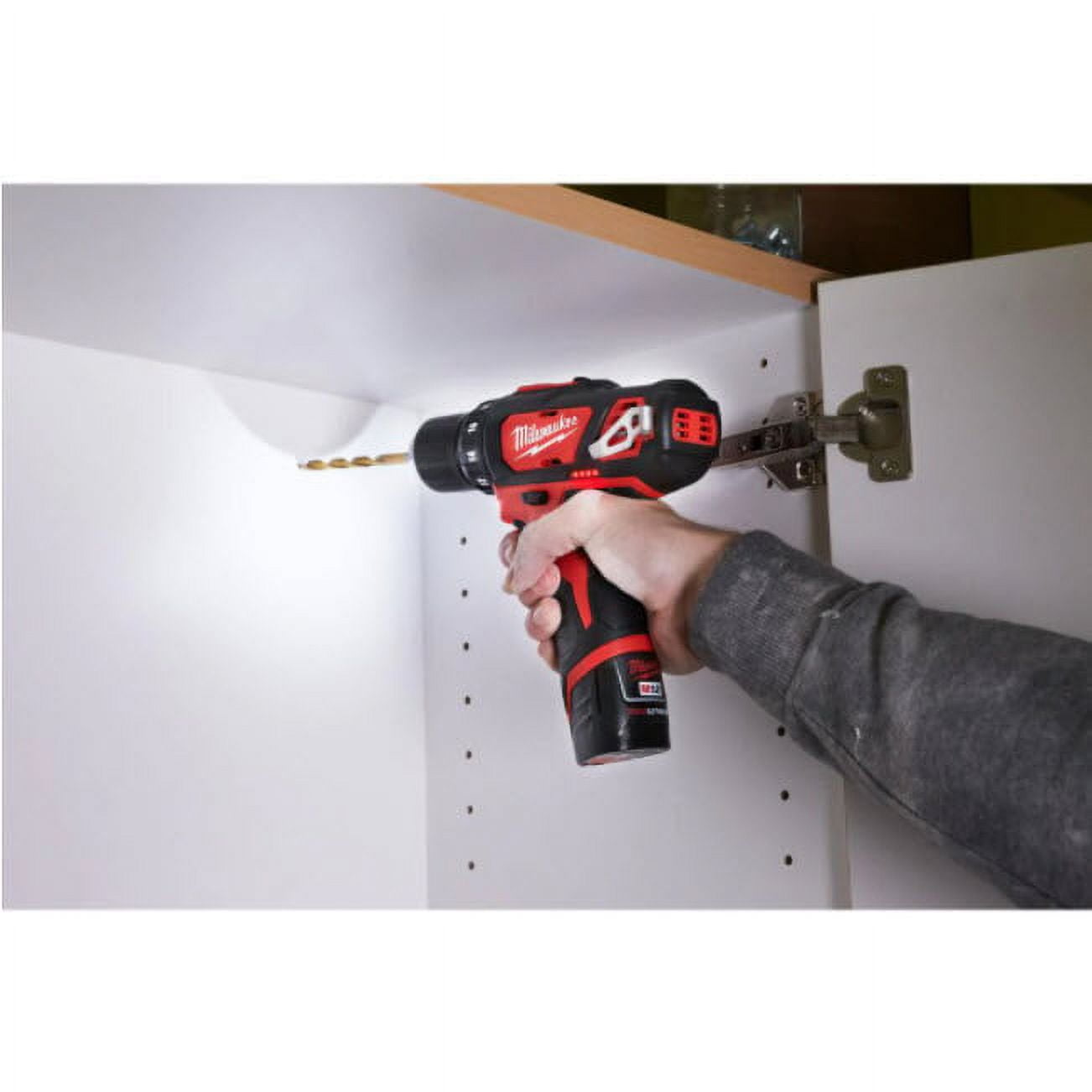 Milwaukee 2498-25 M12 12-Volt Lithium-Ion Cordless Combo Tool Kit (4-Tool) with 1.5 Ah Batteries, Charger, Tool Bag