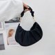 thumbnail image 2 of Cartera de cuero plisado para mujer, Color sólido, Hobos, para axilas (negro) Likrtyny Para estrenar, 2 of 8