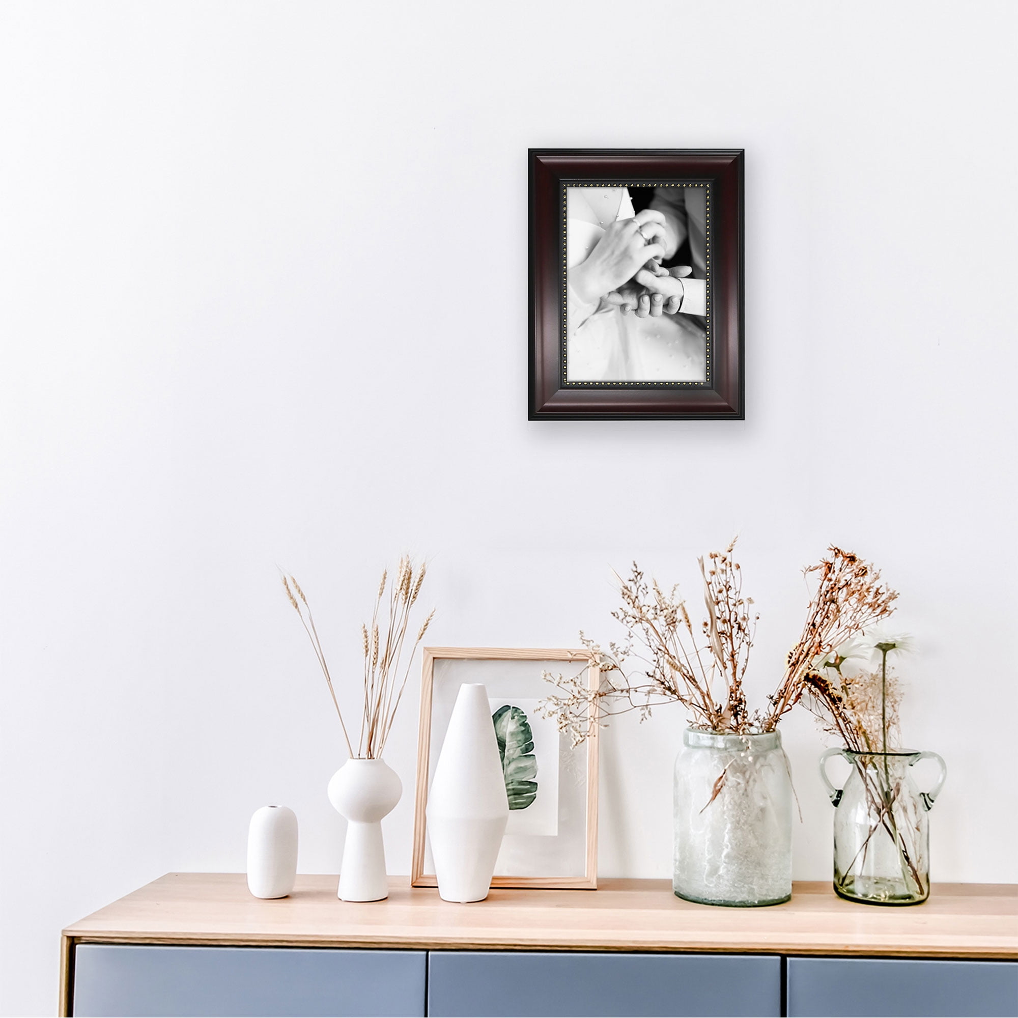 GraduationMall Mahogany with Gold Beads 5x7 Picture Frames for Wall or Tabletop 2-Pack