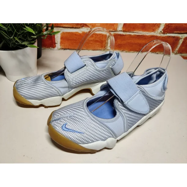 NEW NIKE AIR RIFT LIGHT BLUE SHOES UK 4.5 EU 38 SPLIT-TOE STRAP FASTENED SPORTS