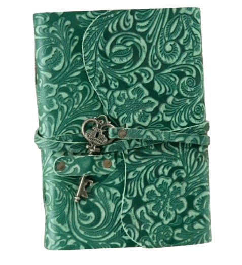 Handmade Embossed Green Leather Journal – 5x7 Inch Vintage Notebook with 200 Handmade Paper Pages, Wrap Closure, Antique Key Charm – Rustic Writing Diary, Sketchbook & Gift