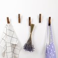 thumbnail image 2 of Ganchos de pared - Juego de 4 - Ganchos para abrigos de madera de nogal oscuro o fresno claro para colgar sombrero, bolso, mochila, bolsa, chaqueta. Decoración moderna de granja para pared y prácticos, 2 of 5